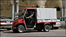 Veicoli telonati per traporto merci