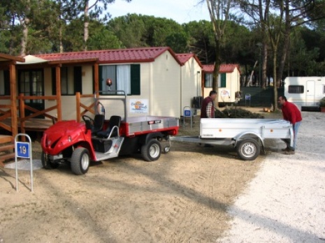 Veicoli per villaggi turistici