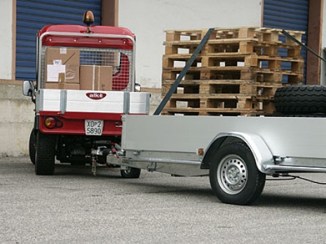 utility vehicles con rimorchio