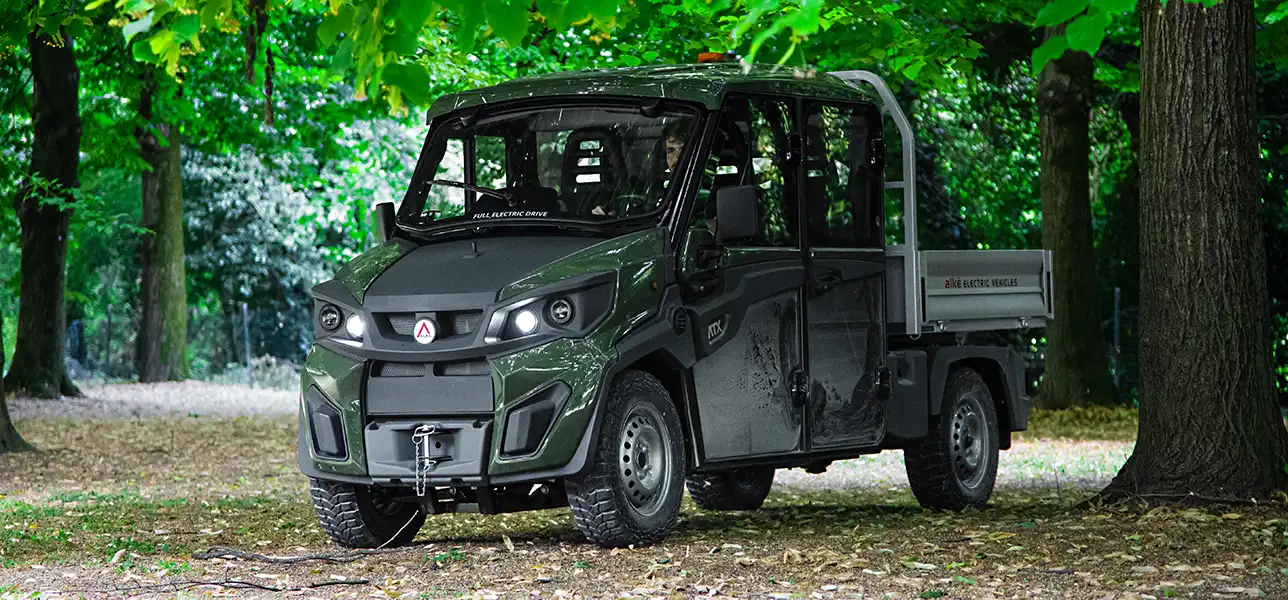Veicolo militare fuoristrada 4x4