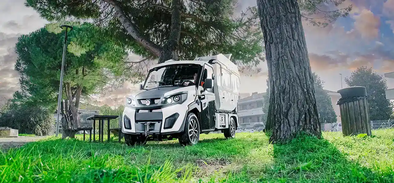 veicolo elettrico 4x4 fuoristrada raccolta rifiuti