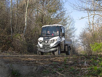 Veicoli fuoristrada per montagna e boschi Alke' - Mezzi fuoristrada elettrici da montagna adatti ad ogni terreno Veicoli fuoristrada per montagna e boschi Alke' - Mezzi fuoristrada elettrici da montagna adatti ad ogni terreno