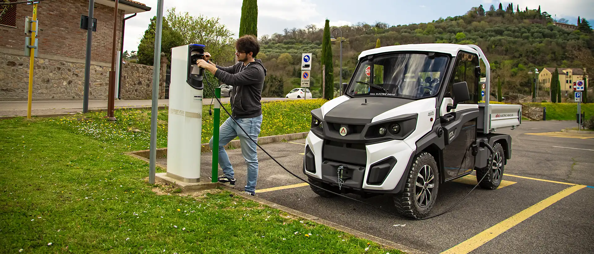 Quanto puoi risparmiare con un'auto elettrica? Calcola online i costi di gestione | ALKE'
