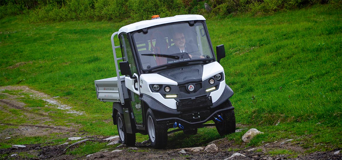 Veicoli elettrici per grandi tenute in offroad