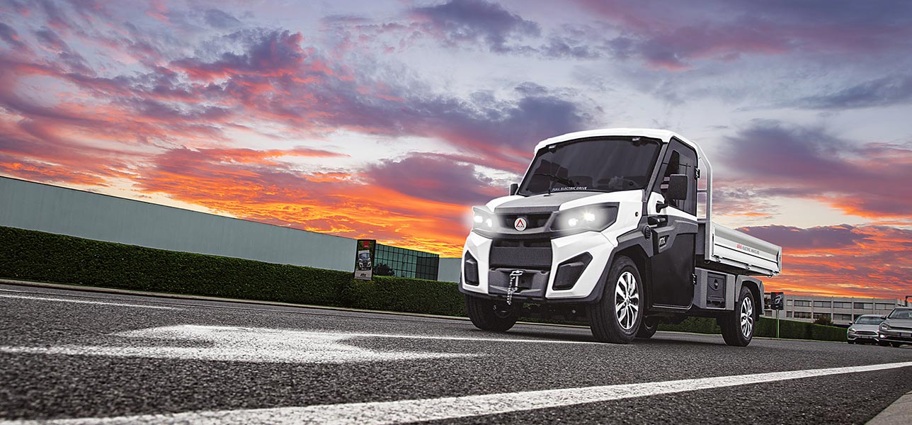 Veicolo elettrico stradale professionale